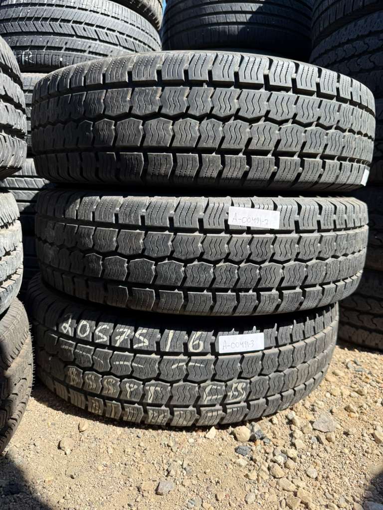 205/75R16C (3 Used Tires) Yokohama BluEarth-Van