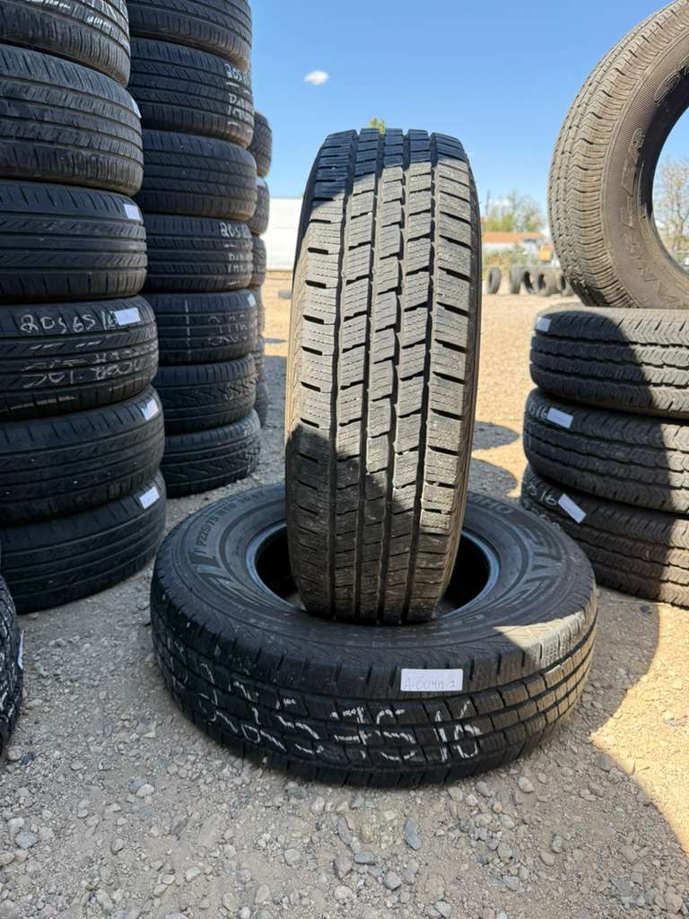 225/75R16  Pair (2 Used Tires) Kumho Cruegen HT51