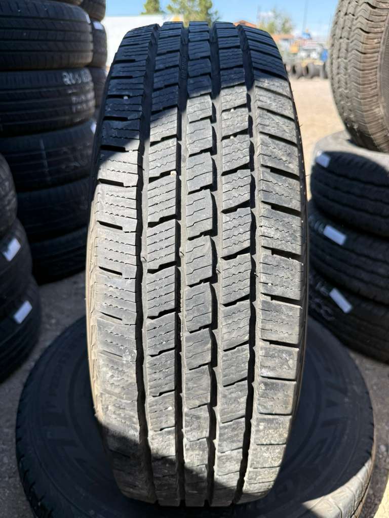 225/75R16  Pair (2 Used Tires) Kumho Cruegen HT51