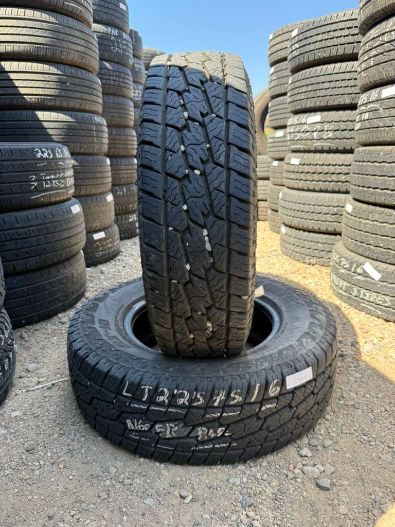 LT225/75R16 Pair (2 Used Tires) Delinte DX-10 Bandit A/T