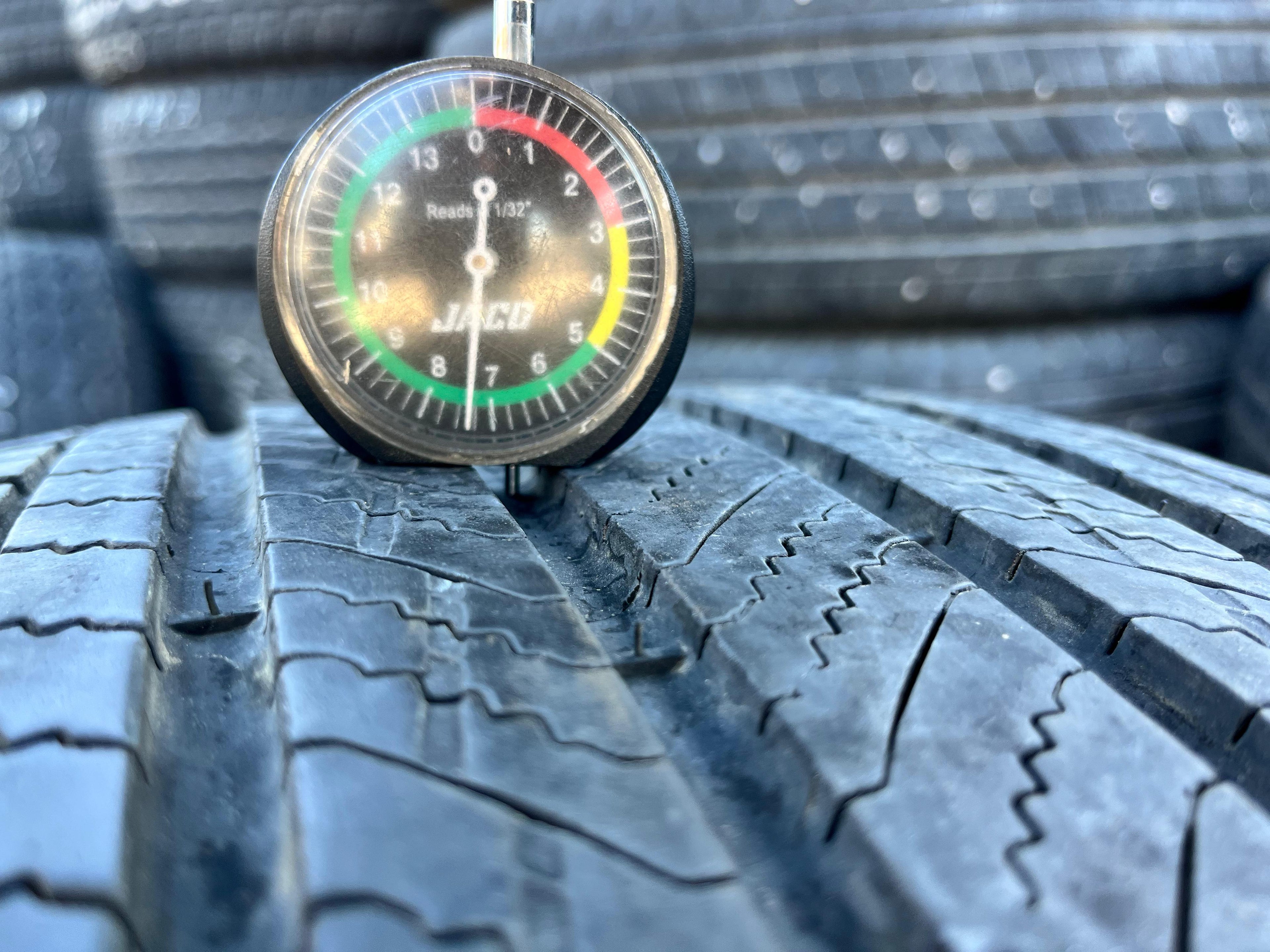 265/65R18 Set (4 Used Tires) Michelin Primacy LTX