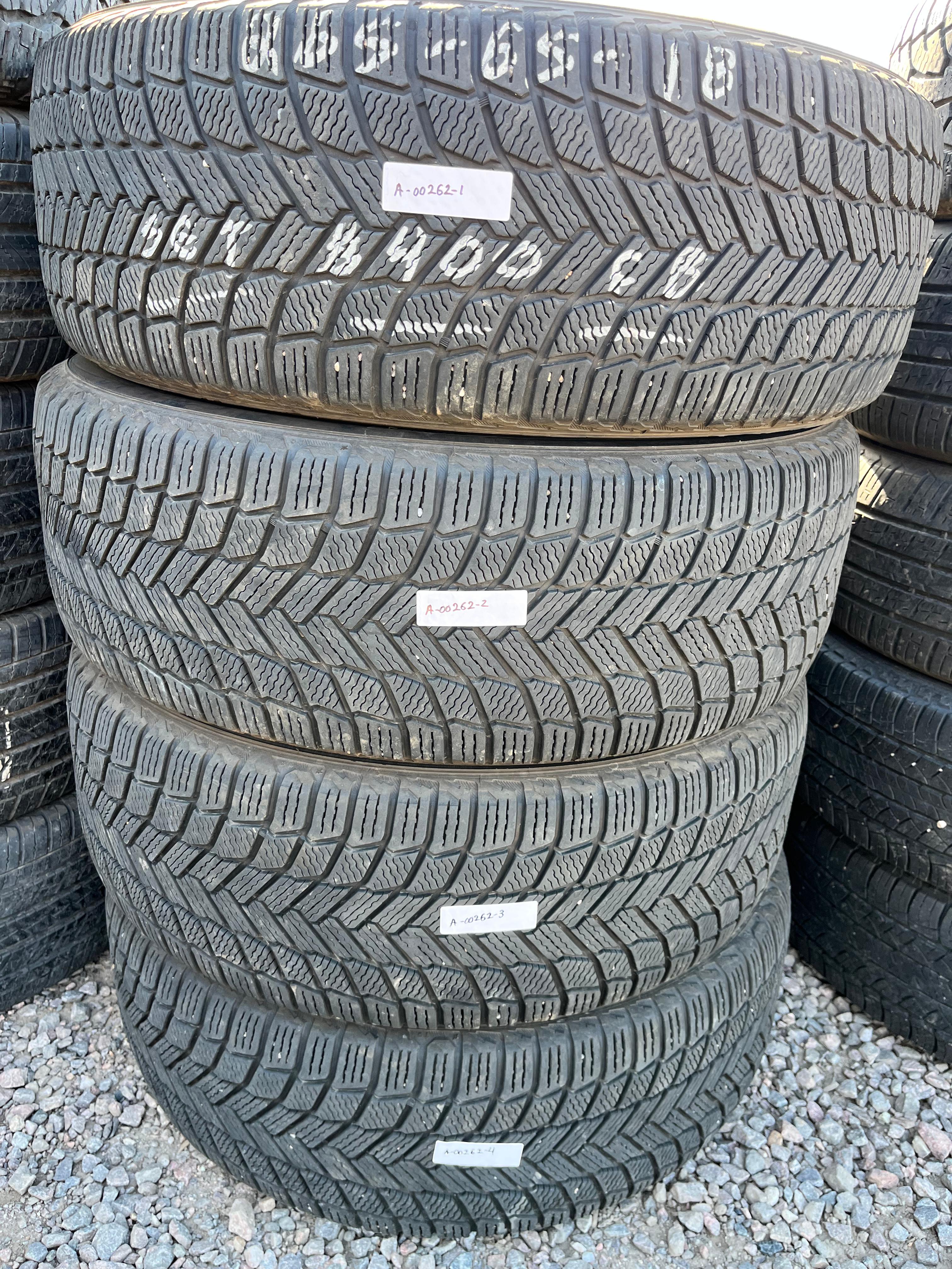 265/65R18 Set (4 Used Tires) Michelin X-ICE Snow Tire