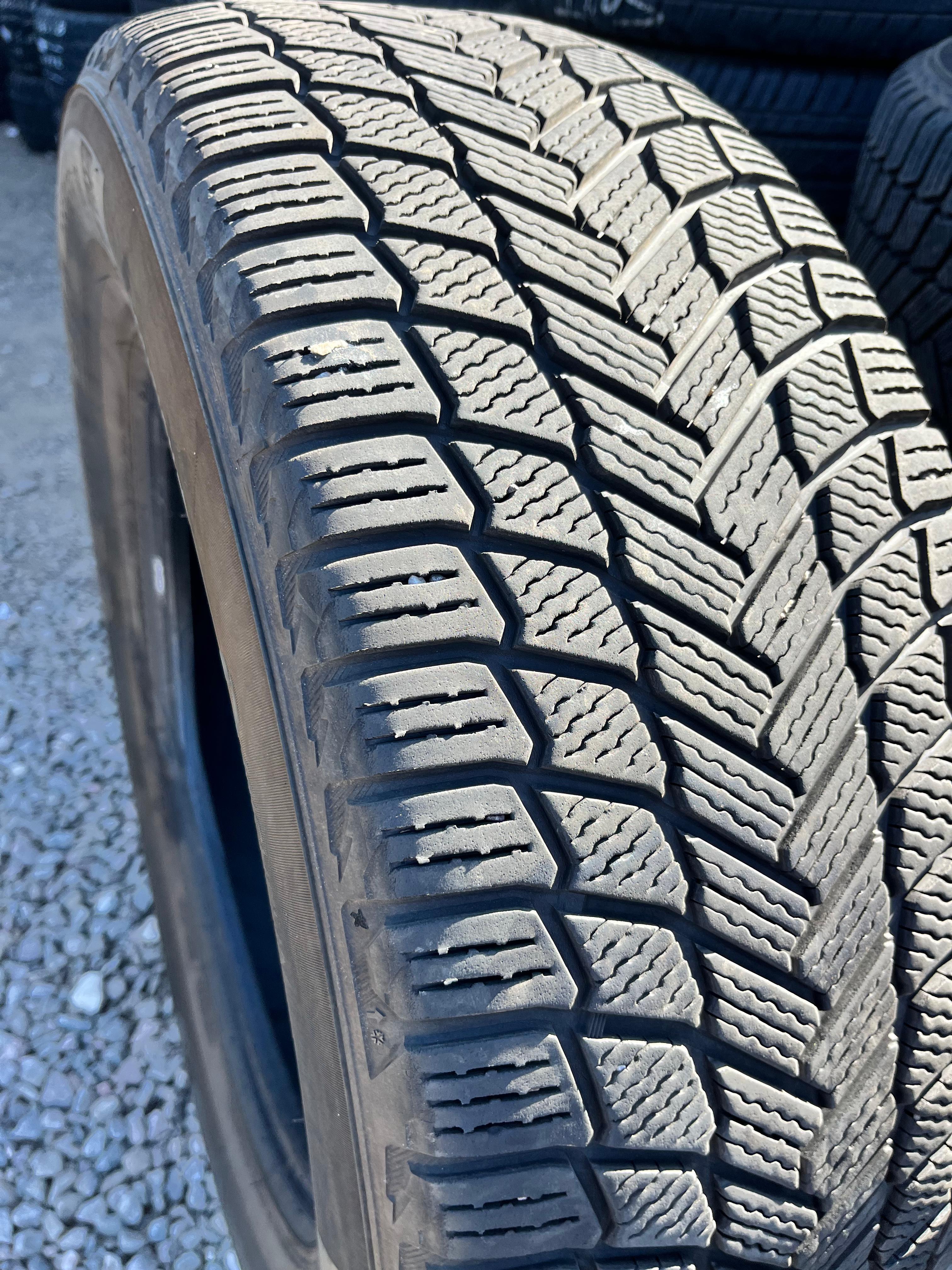 265/65R18 Set (4 Used Tires) Michelin X-ICE Snow Tire