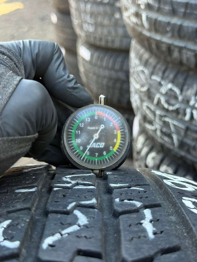 LT245/75R16 Single (1 Used Tire) Pathfinder HSR