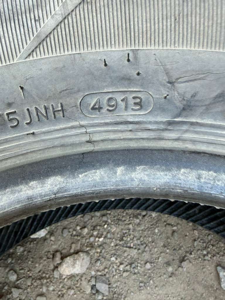 LT245/75R16  Single (1 Used Tire) Hankook Dynapro AS