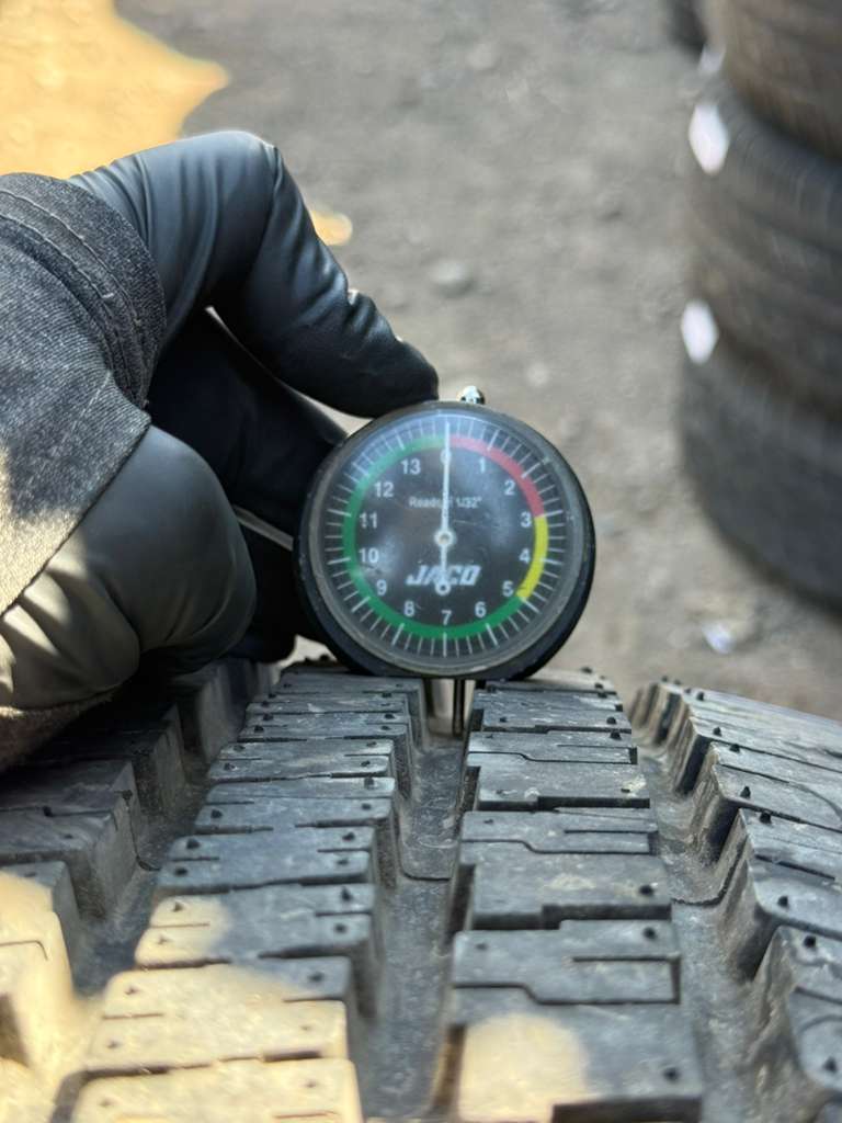 LT245/75R16  Single (1 Used Tire) Hankook Dynapro AS
