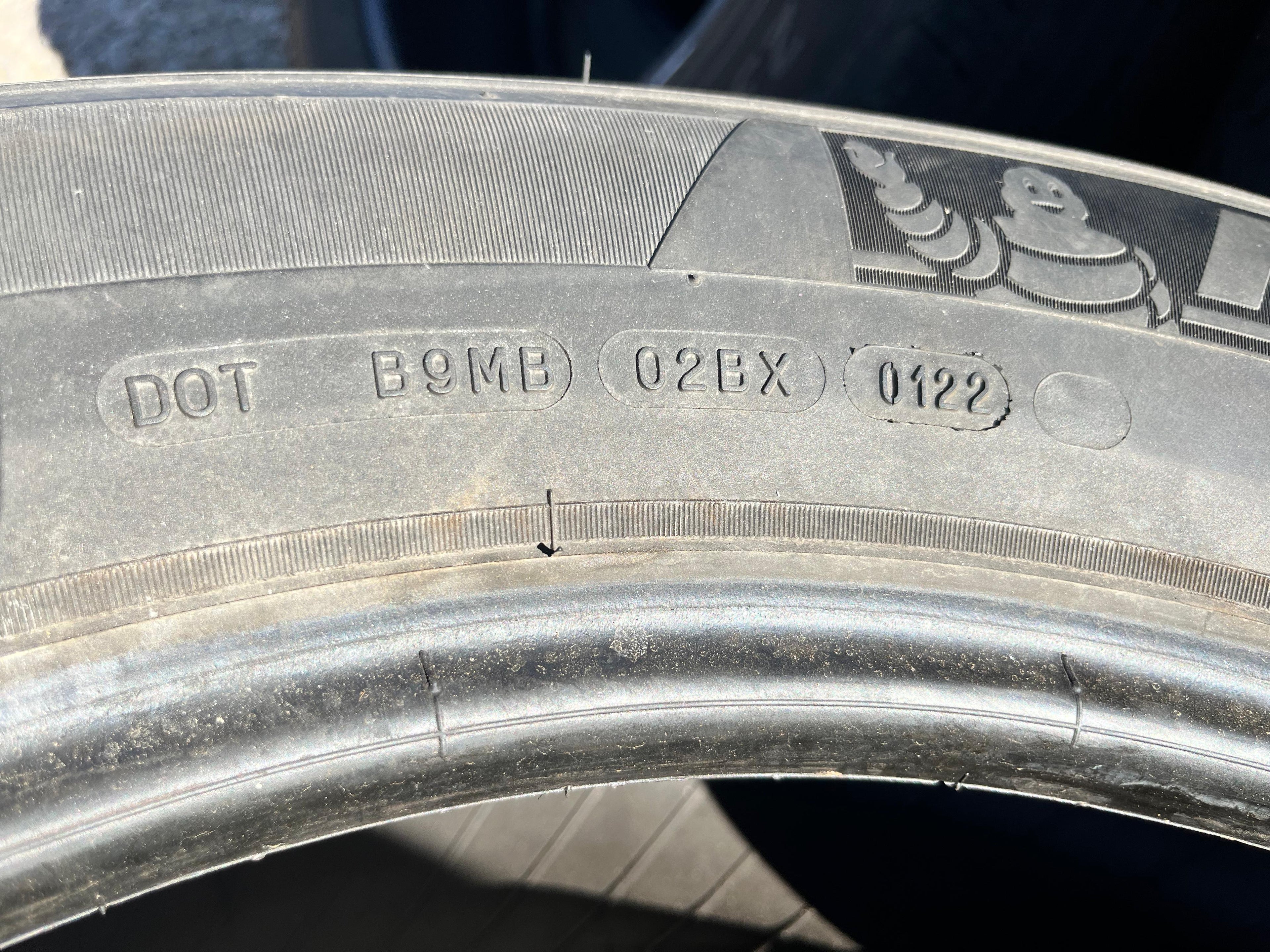 235/65R18 Pair (2 Used Tires) Michelin Latitude (Tour)