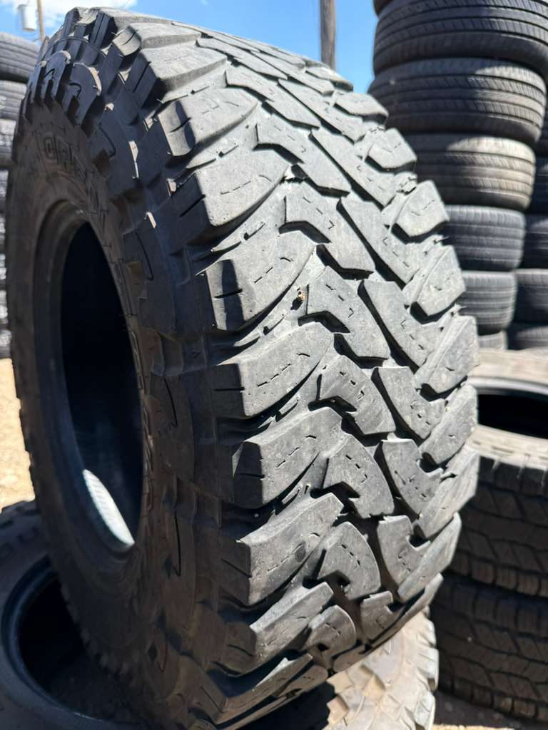 LT285/75R16 Pair (2 Used Tires) Toyo Open Country