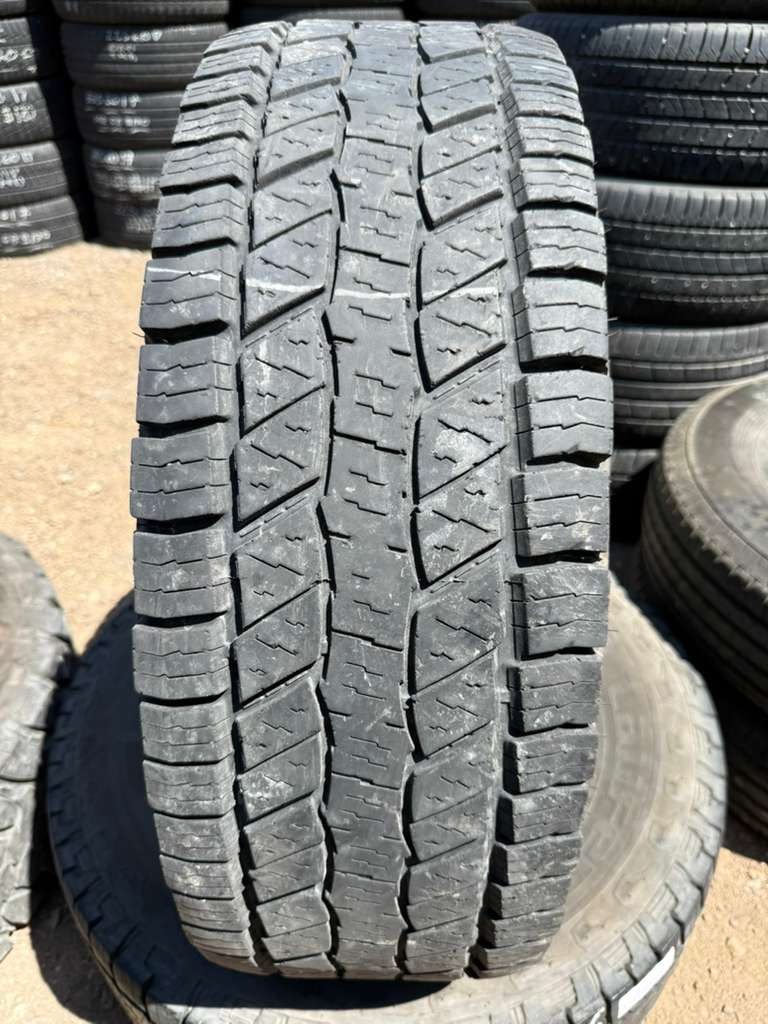 LT265/75R16 Pair (2 Used Tires) Laufenn X Fit AT