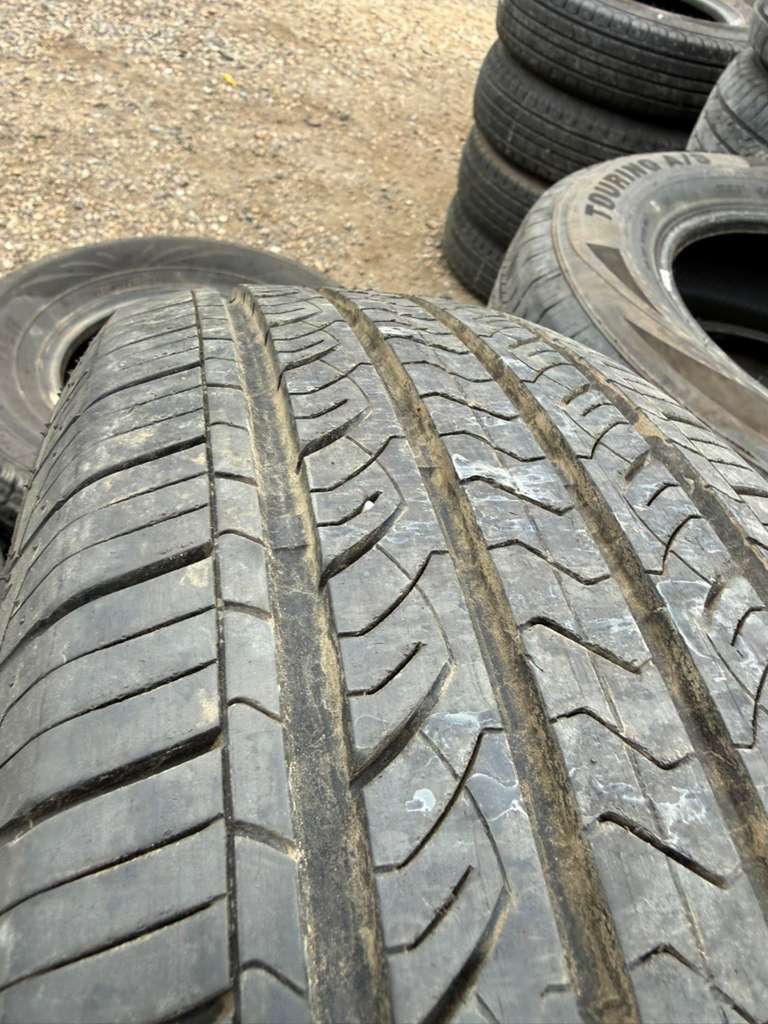 215/70R15 (3 Used Tires) Advanta ER-800