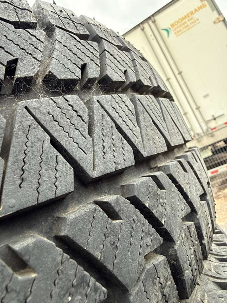205/65R15 Set (4 Used Tires) Bridgestone Blizzak WS90