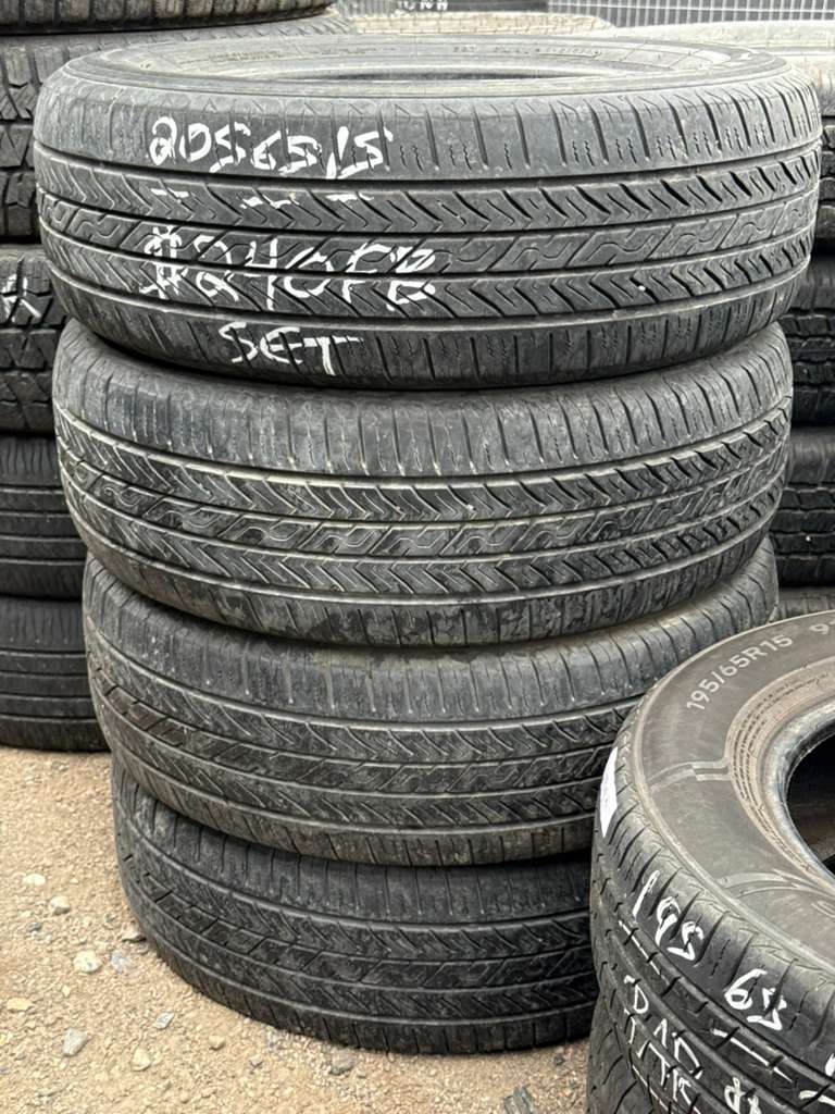 205/65R15 Set (4 Used Tires) Toyo Extensa AS2