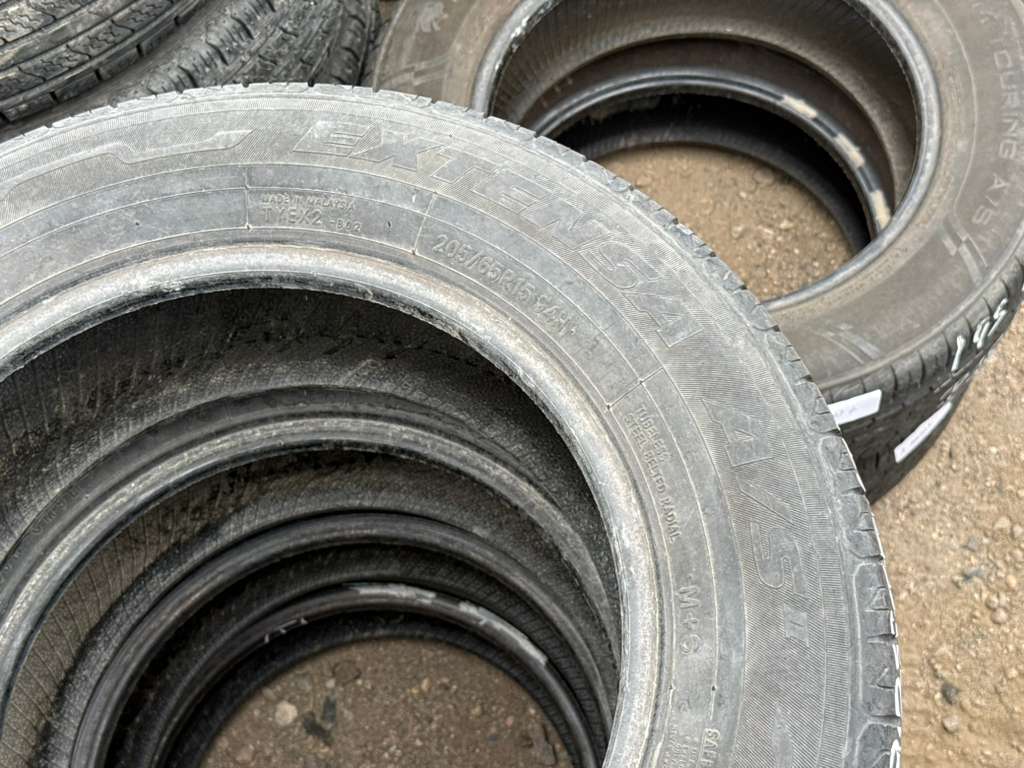 205/65R15 Set (4 Used Tires) Toyo Extensa AS2