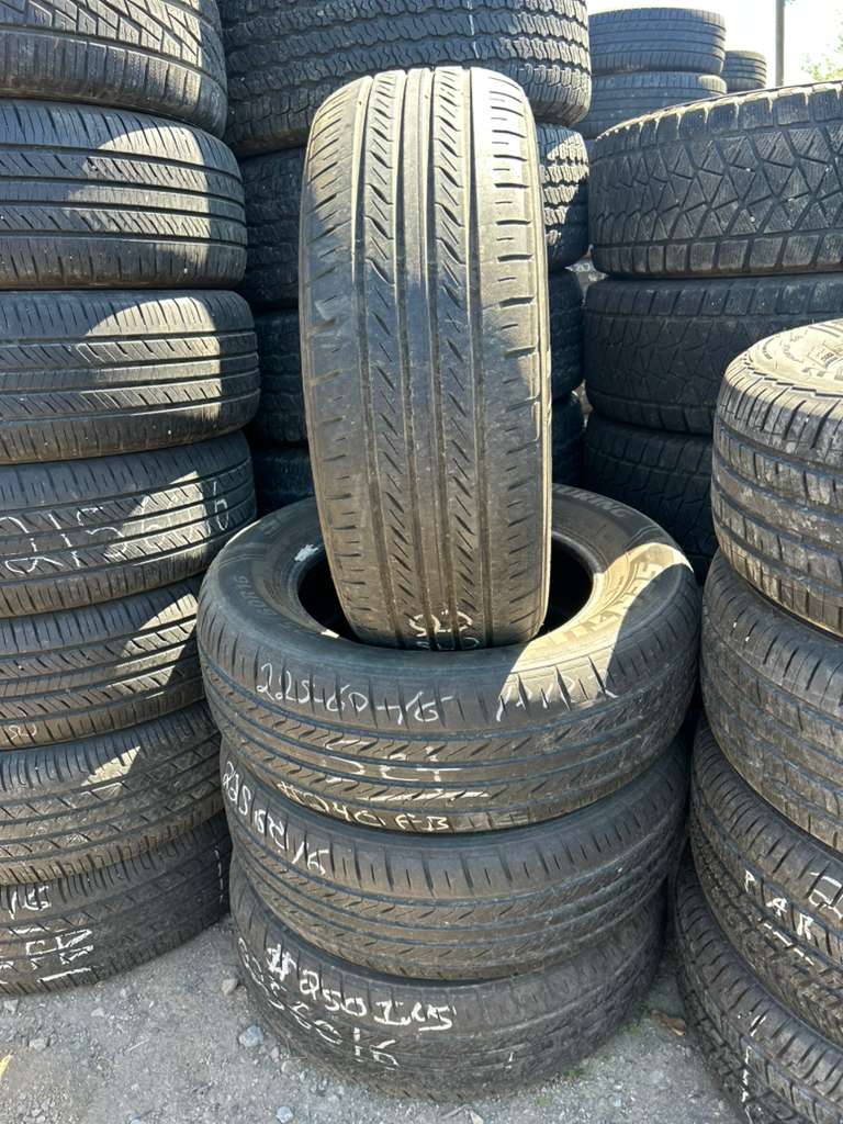 225/60R16 Set (4 Used Tires) Toyo Extensa AS2