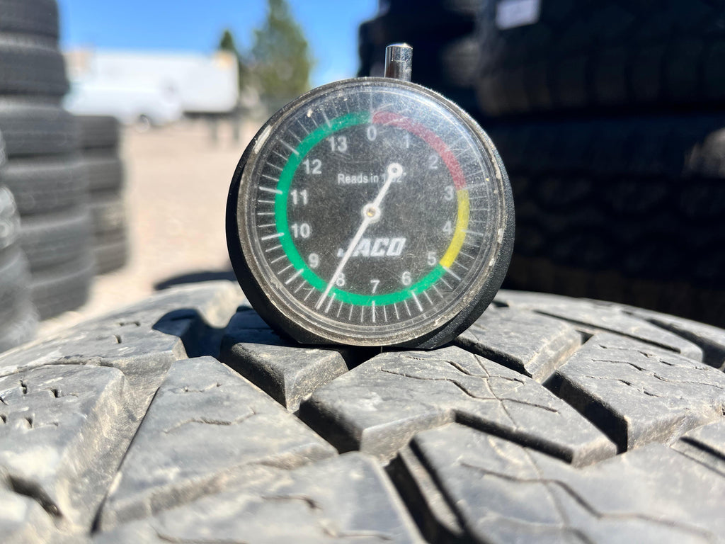 255/70R17 Set (4 Used Tires) Deantires Back Country