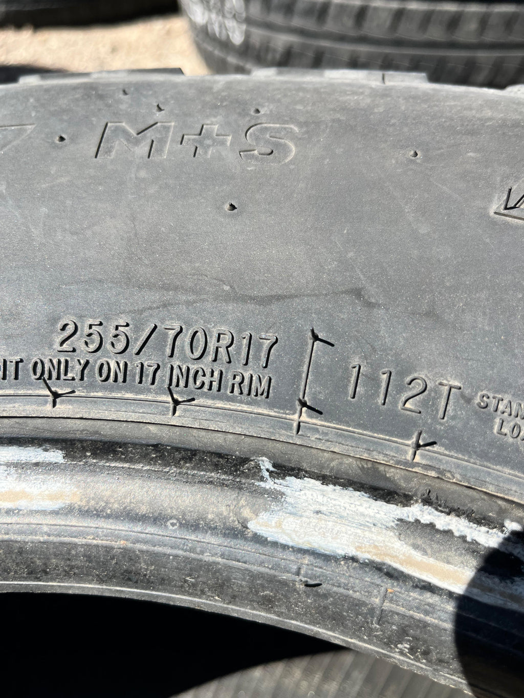 255/70R17 Set (4 Used Tires) Deantires Back Country