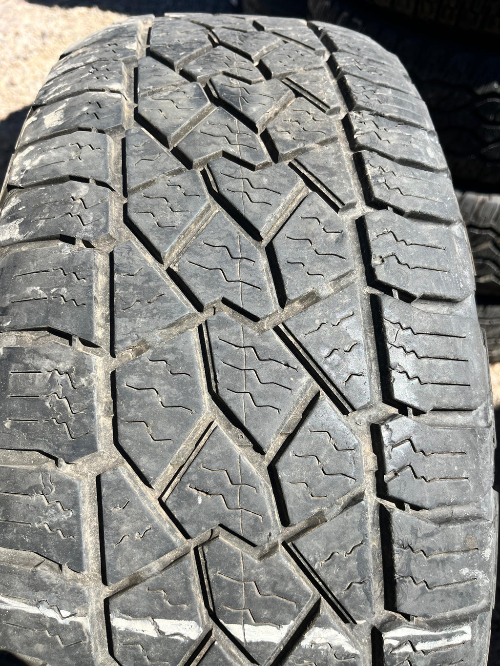 255/70R17 Set (4 Used Tires) Deantires Back Country
