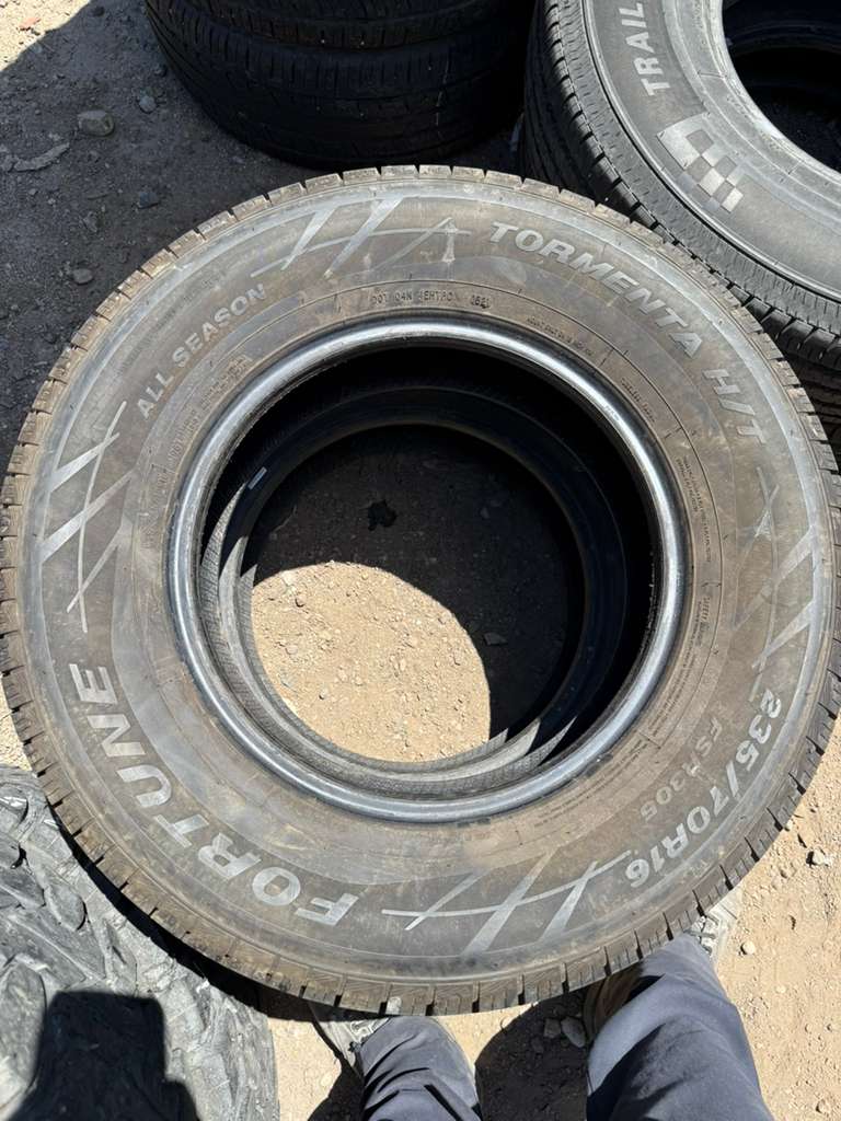 235/70R16 Pair (2 Used Tires) Fortune Tormenta H/T