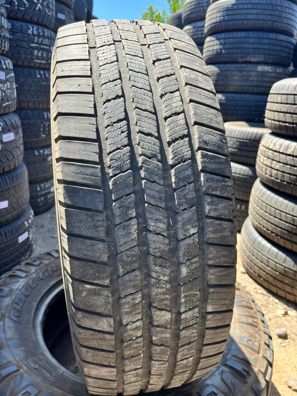 LT265/70R17  Pair (2 Used Tires) Michelin LTX