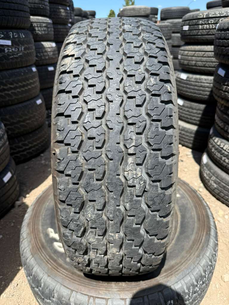 275/70R16 Pair (2 Used Tires)  Dunlop Grandtrek
