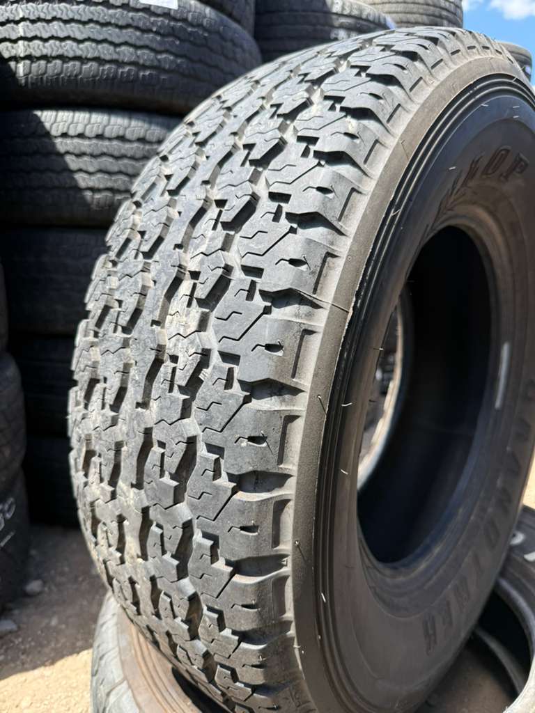 275/70R16 Pair (2 Used Tires)  Dunlop Grandtrek