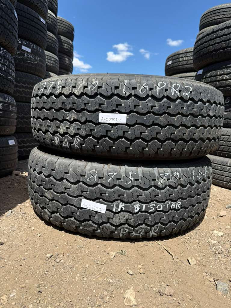 275/70R16 Pair (2 Used Tires)  Dunlop Grandtrek