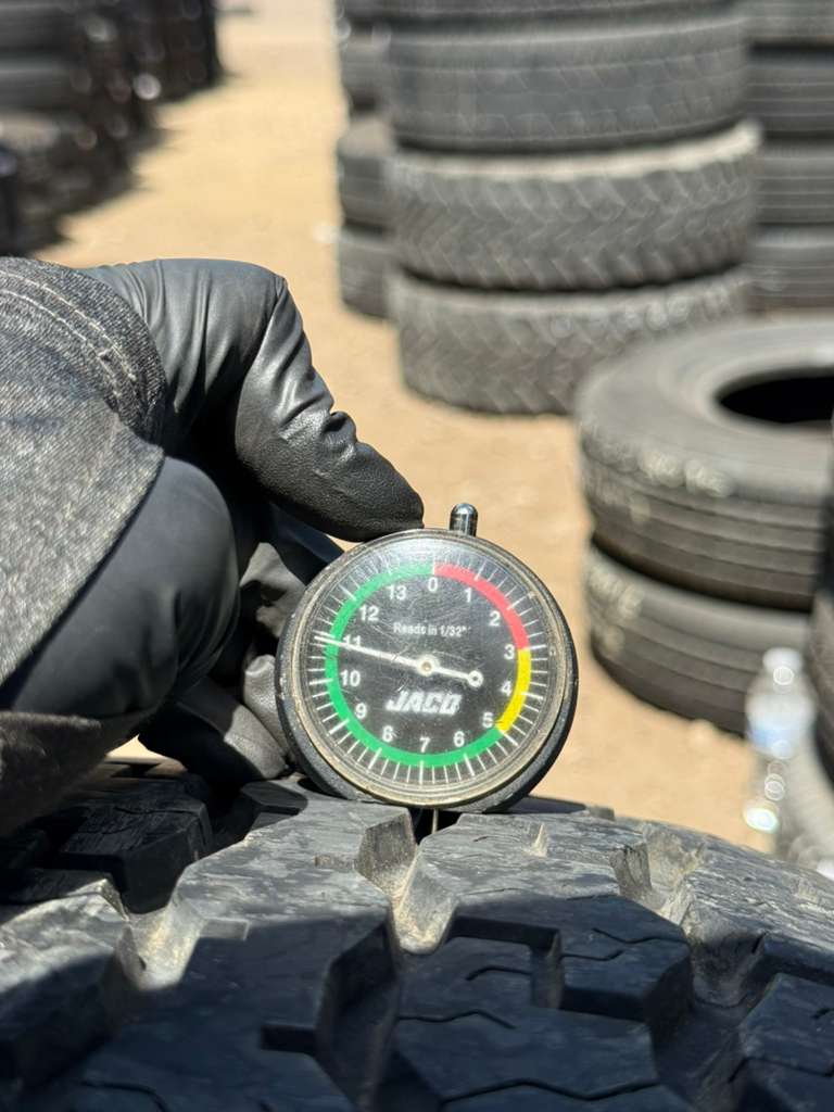275/70R16 Pair (2 Used Tires)  Dunlop Grandtrek