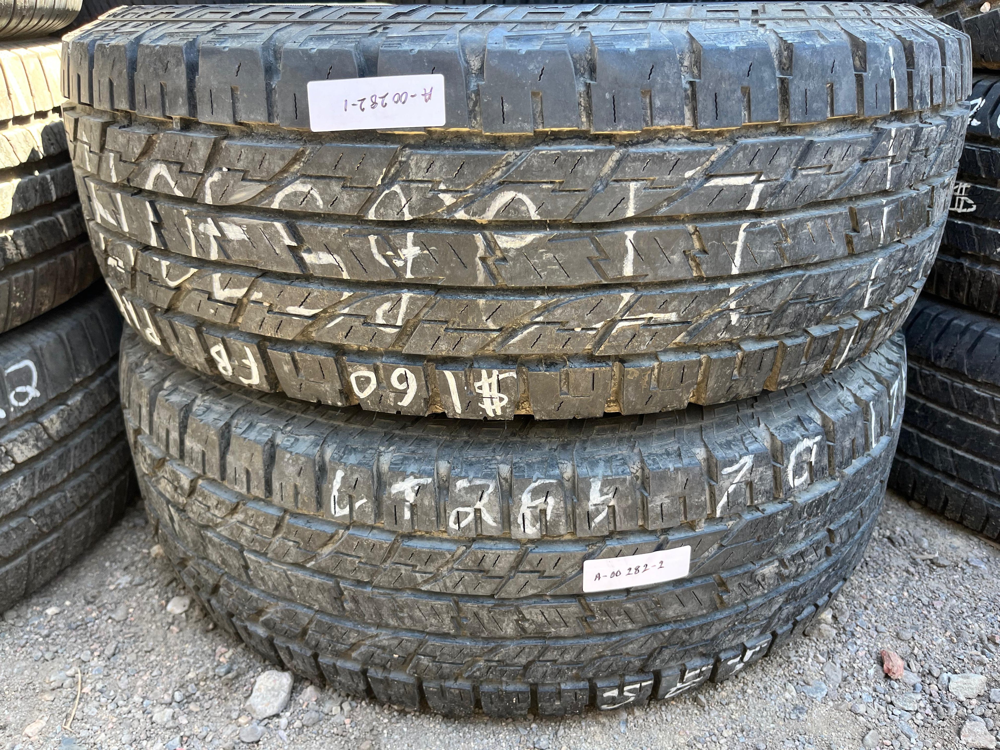 LT 265/70R17  Pair (2 Used Tires) Yokohama Geolandar