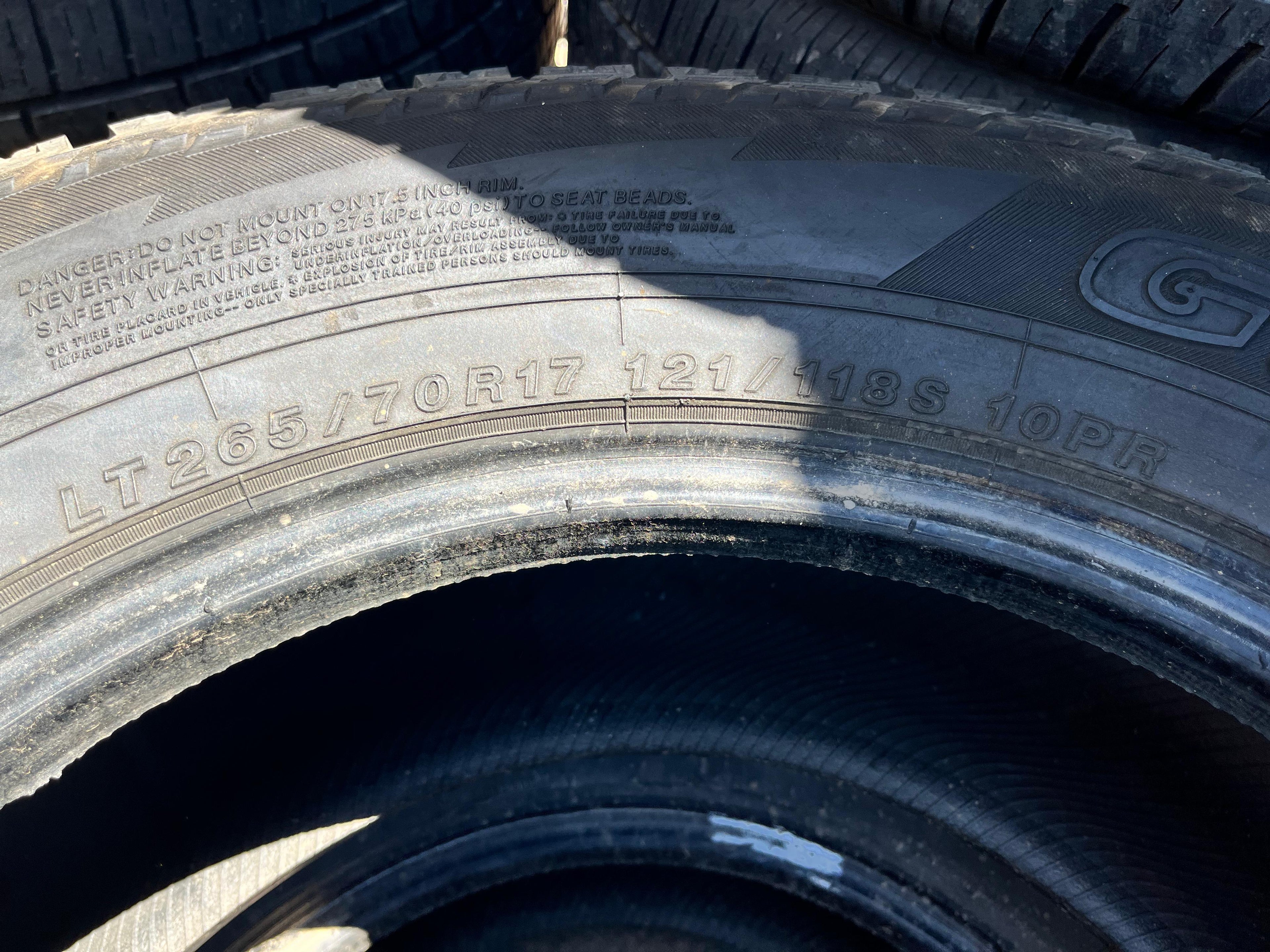 LT 265/70R17  Pair (2 Used Tires) Yokohama Geolandar
