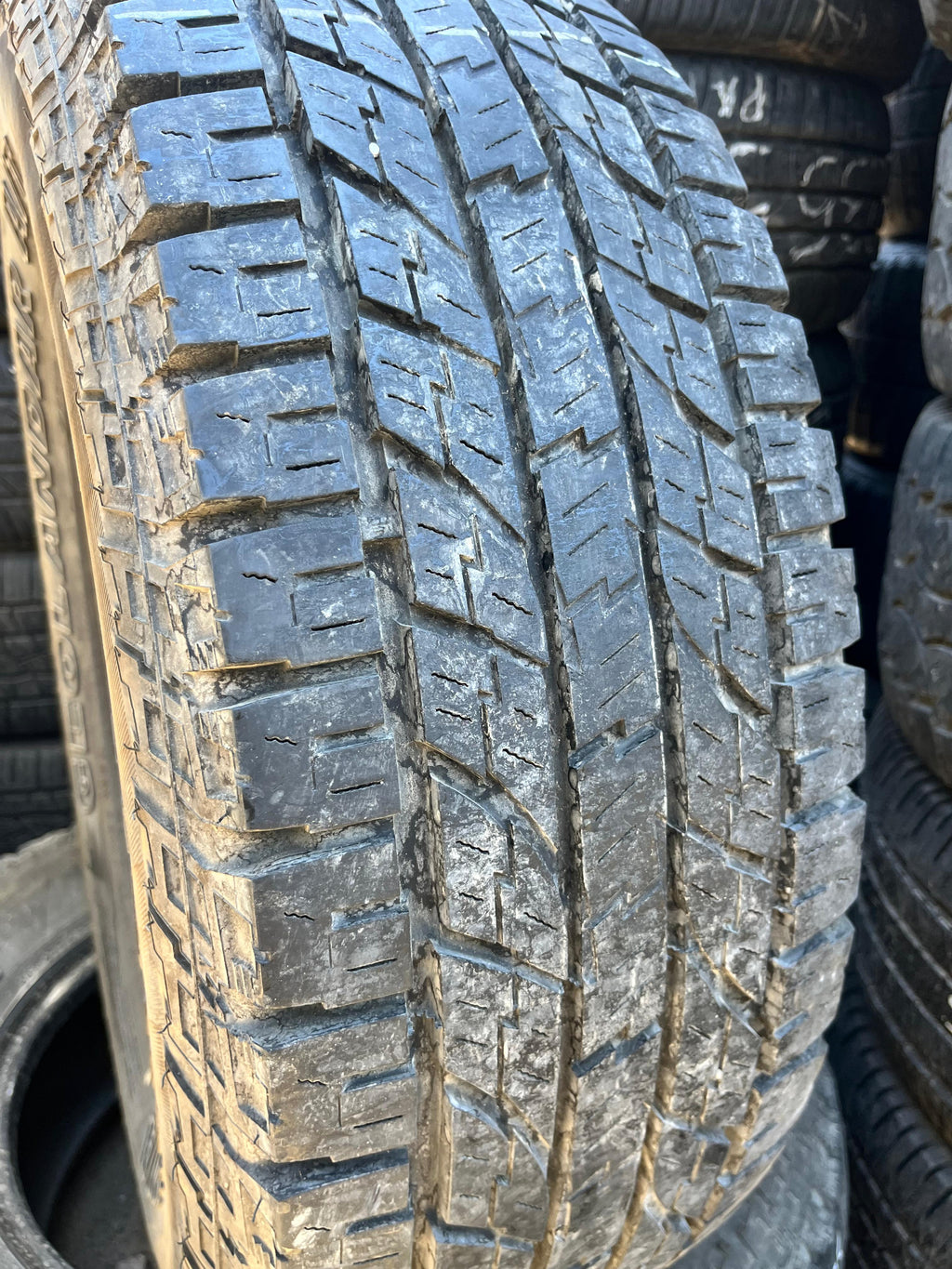 LT 265/70R17  Pair (2 Used Tires) Yokohama Geolandar