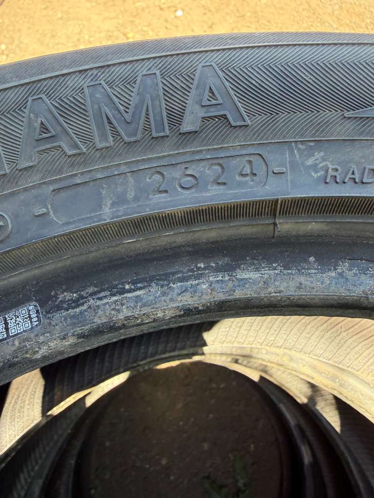 225/50R17 Set (4 Used Tires) Yokohama YK-GTX