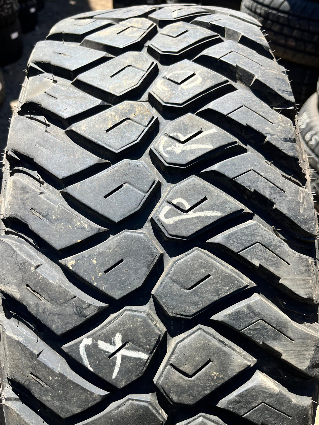 LT265/70R17 Pair (2 Used Tires) Maxxis  RAZR MT