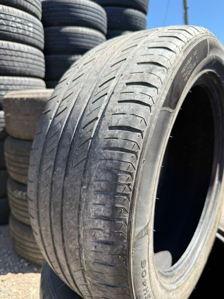 225/55R17 (3 Used Tires) Sailun Atrezzo SH408