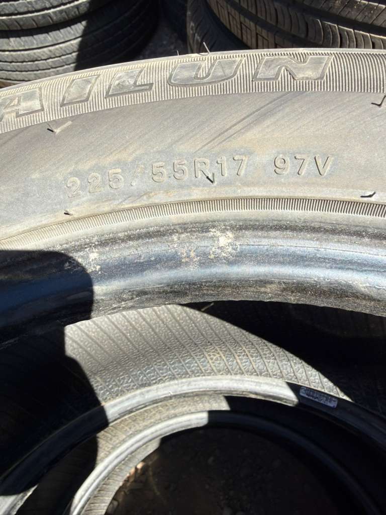 225/55R17 (3 Used Tires) Sailun Atrezzo SH408