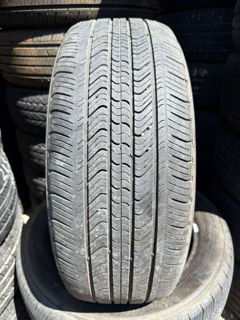 215/55R17 (3 Used Tires) Michelin  Primacy MXV4