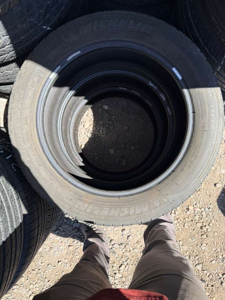 215/55R17 (3 Used Tires) Michelin  Primacy MXV4