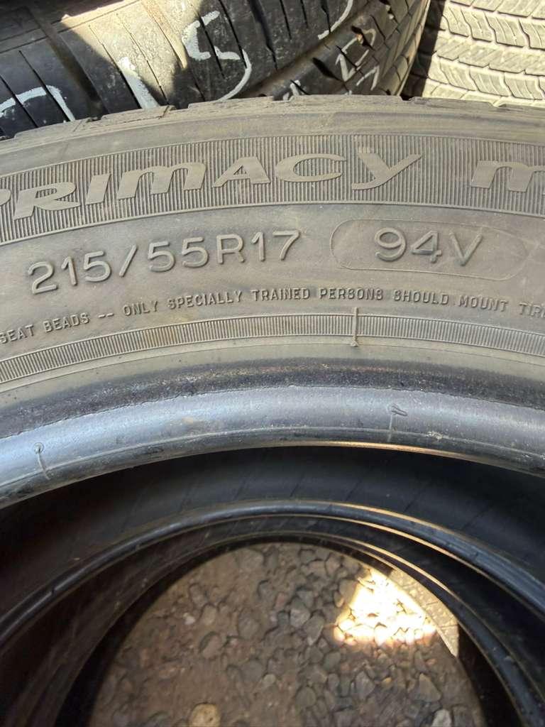 215/55R17 (3 Used Tires) Michelin  Primacy MXV4