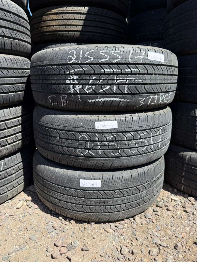 215/55R17 (3 Used Tires) Michelin  Primacy MXV4