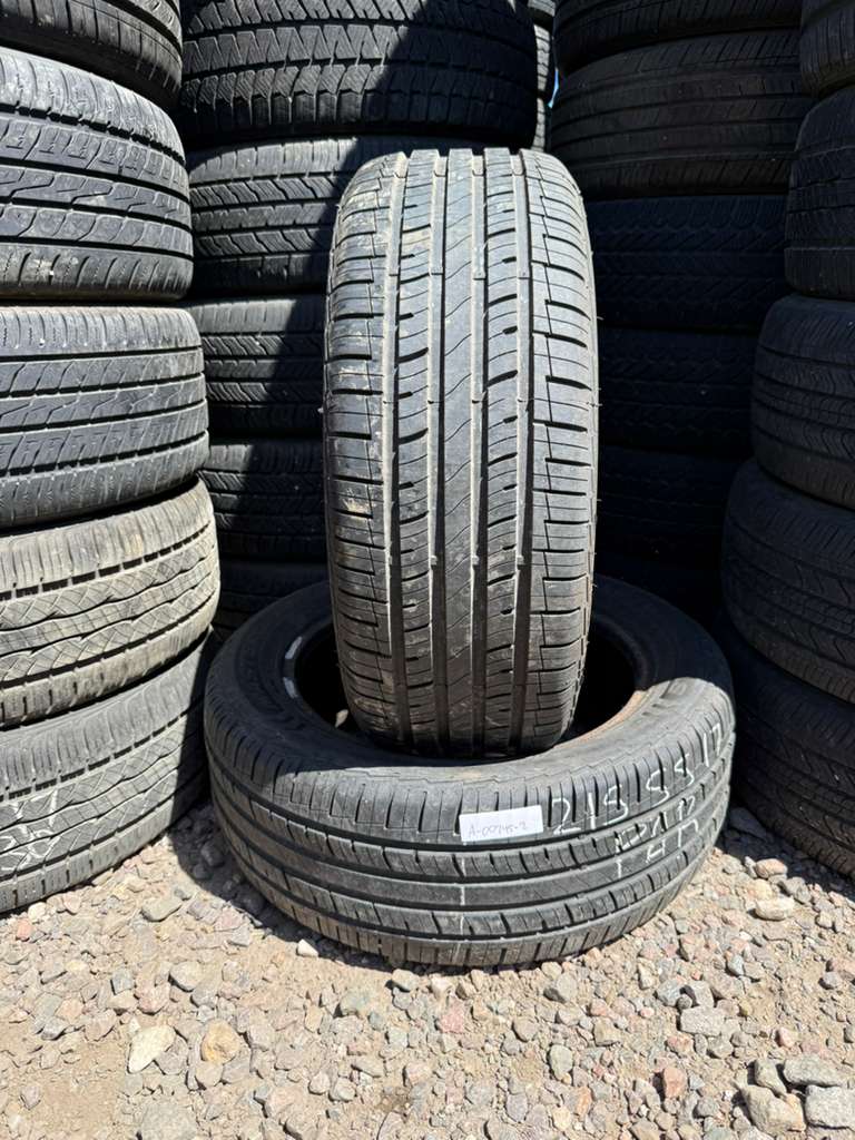 215/55R17 Pair (2 Used Tires) Mastercraft Stratus AS