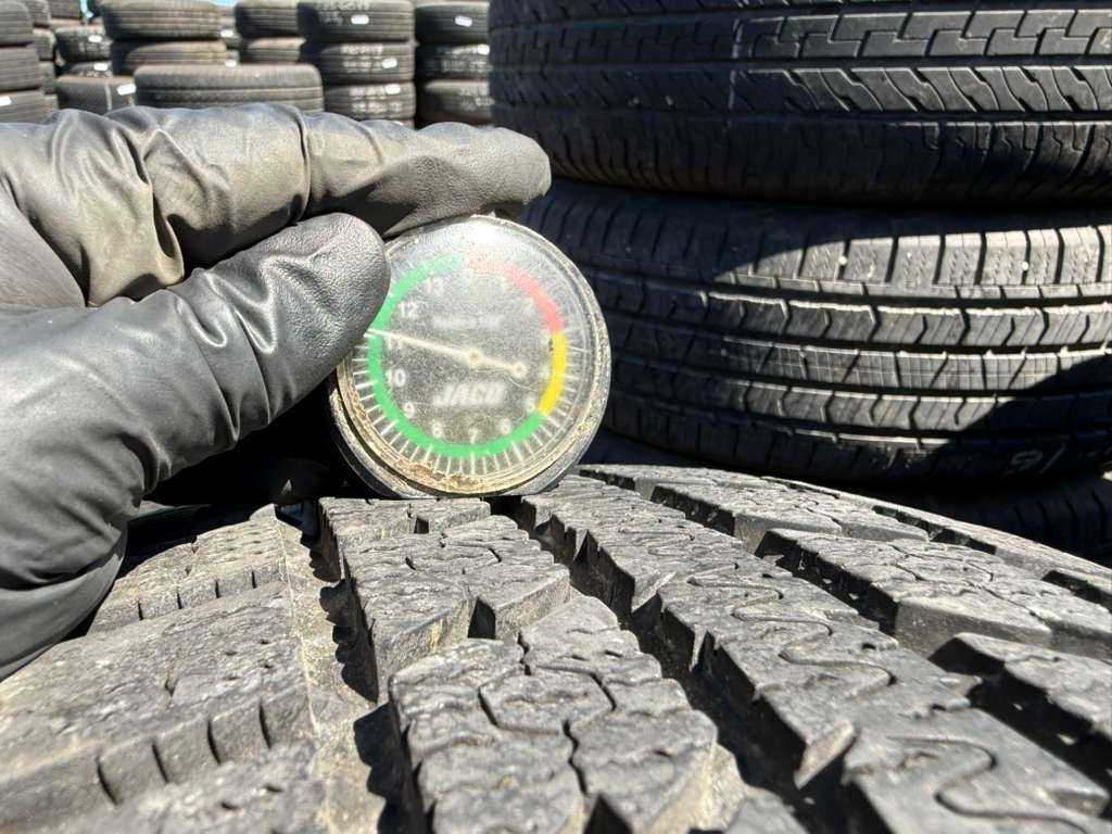 205/60R16 (3 Used Tires) Toyo Snow Tires