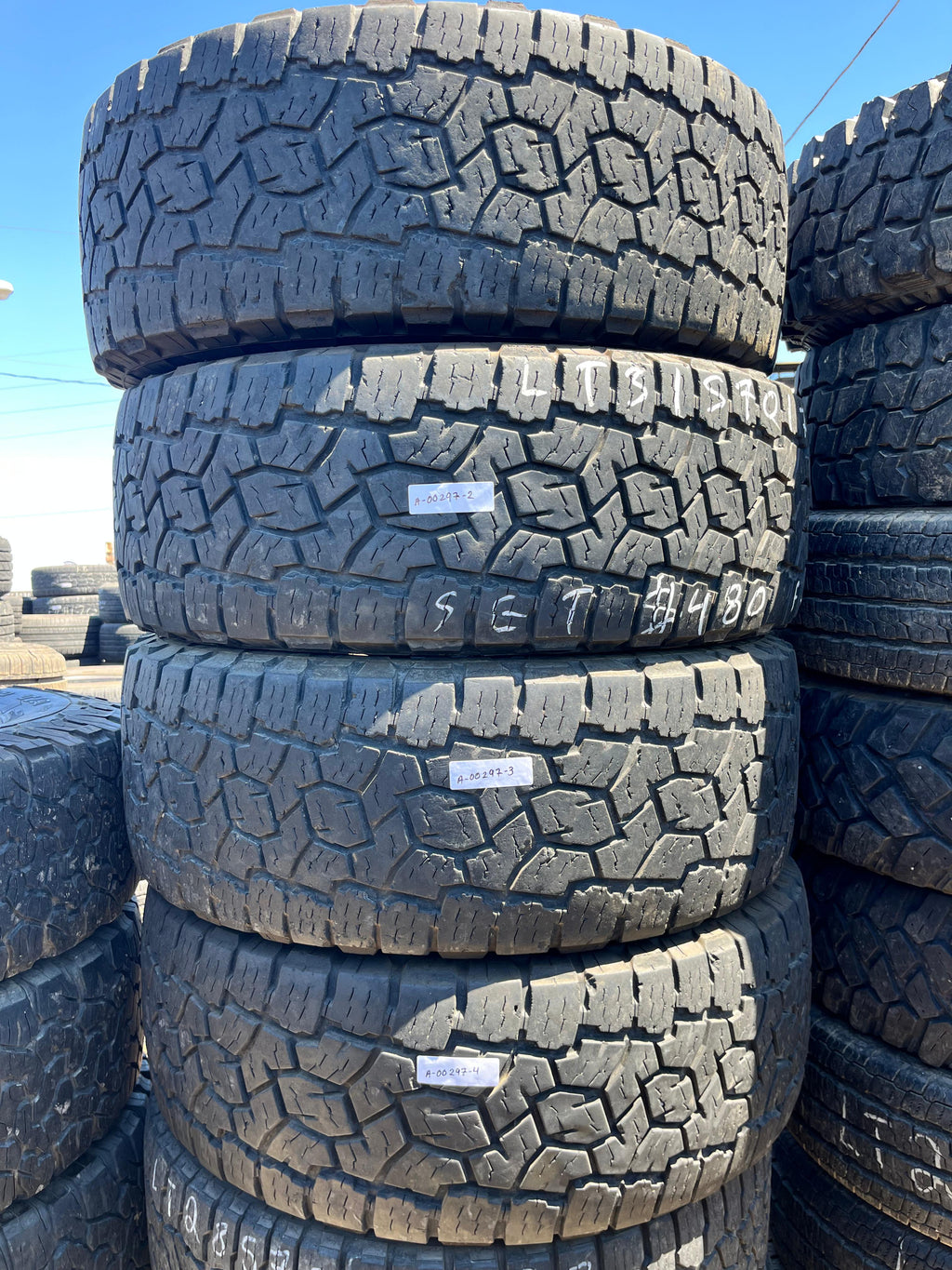 LT315/70R17 Set (4 Used Tires) Toyo Tires Open Country