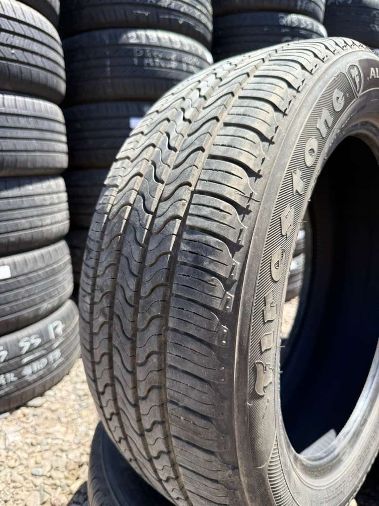 215/55R17 Pair (2 Used Tires) Firestone Firestone All Season