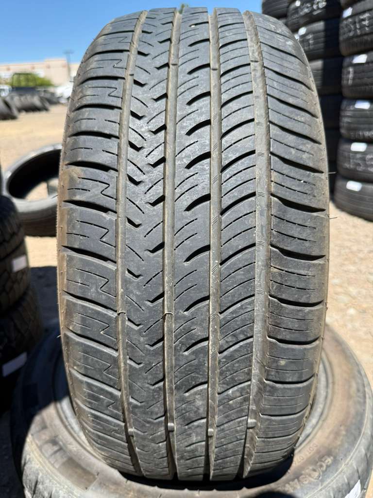 225/45R17  Pair (2 Used Tires) Advanta HPZ-02