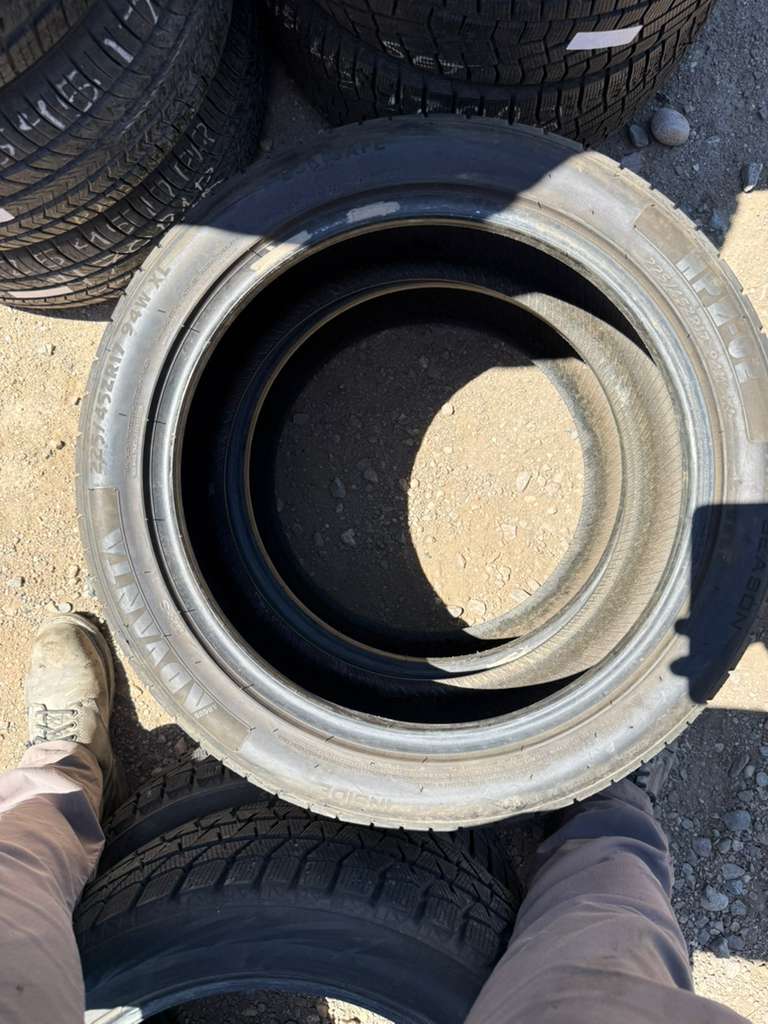 225/45R17  Pair (2 Used Tires) Advanta HPZ-02
