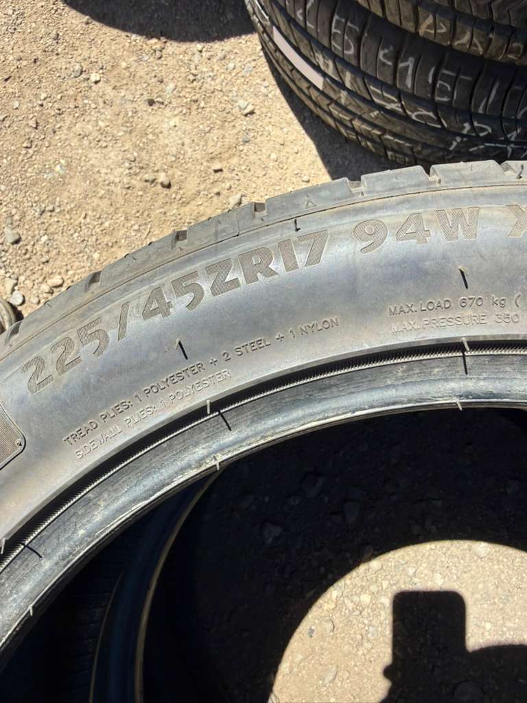 225/45R17  Pair (2 Used Tires) Advanta HPZ-02