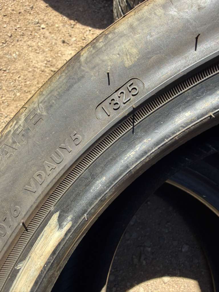 225/45R17  Pair (2 Used Tires) Advanta HPZ-02
