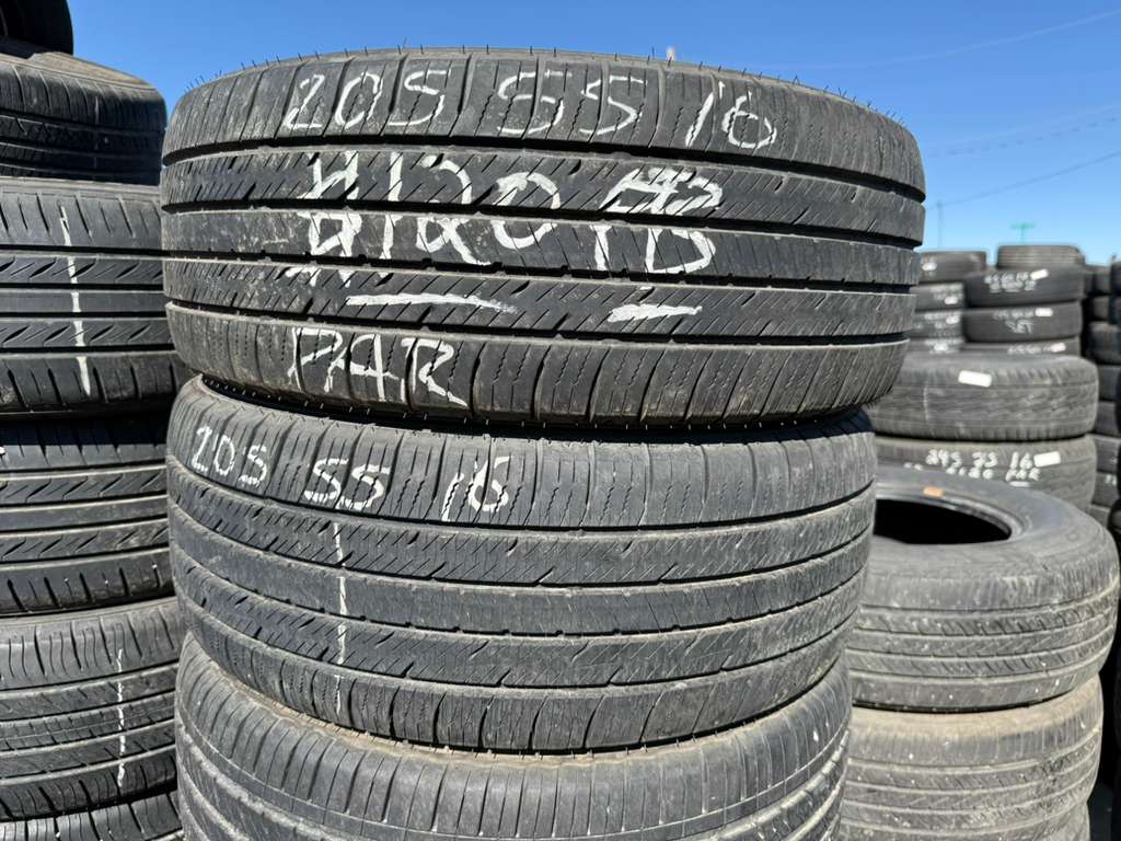 205/55R16 Pair (2 Used Tires) Mazama Reputation Luxery Touring