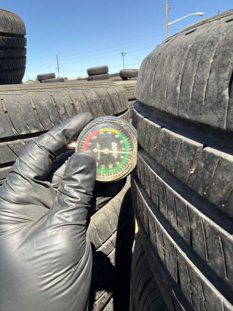 205/60R16 Pair (2 Used Tires) Prinx Hi city HH2