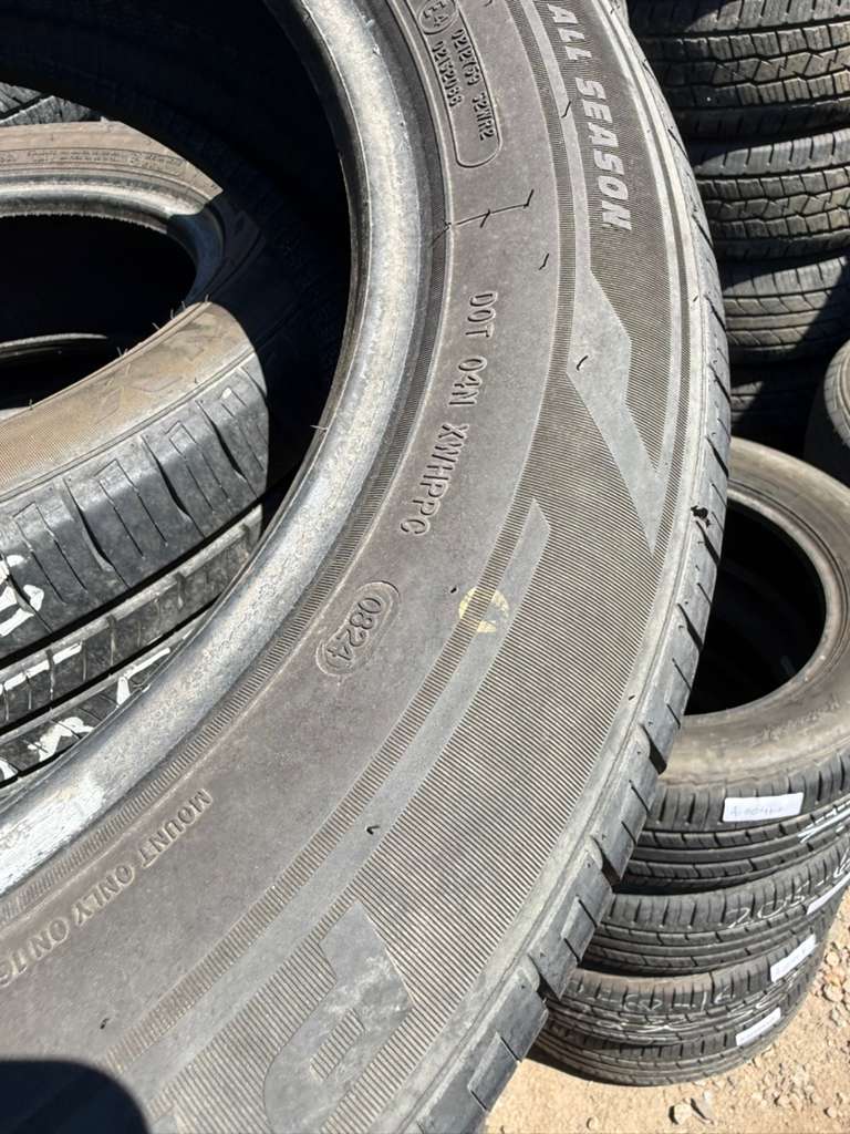 205/60R16 Pair (2 Used Tires) Prinx Hi city HH2