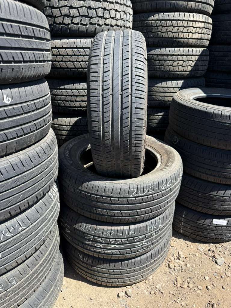 205/60R16 Set (4 Used Tires) Mastercraft Stratus
